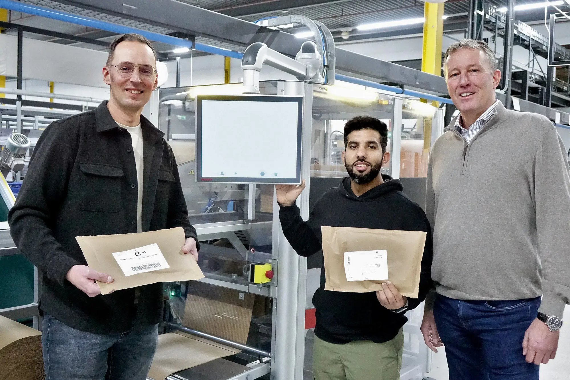 Opening Photo Rik Thijssen, Mohammed Thabit alhamati,  Arnoud Schreutelkamp