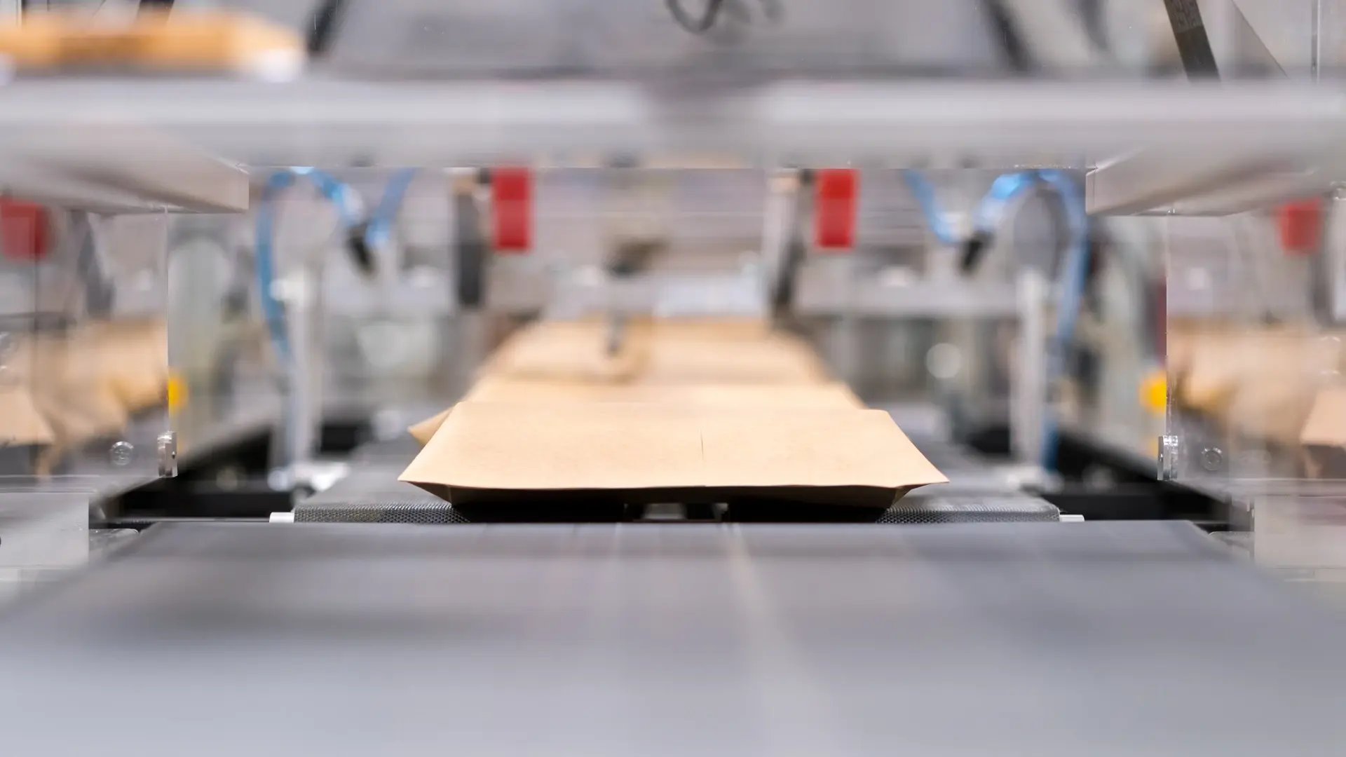 Envelopes on a E-Commerce Packaging Machine